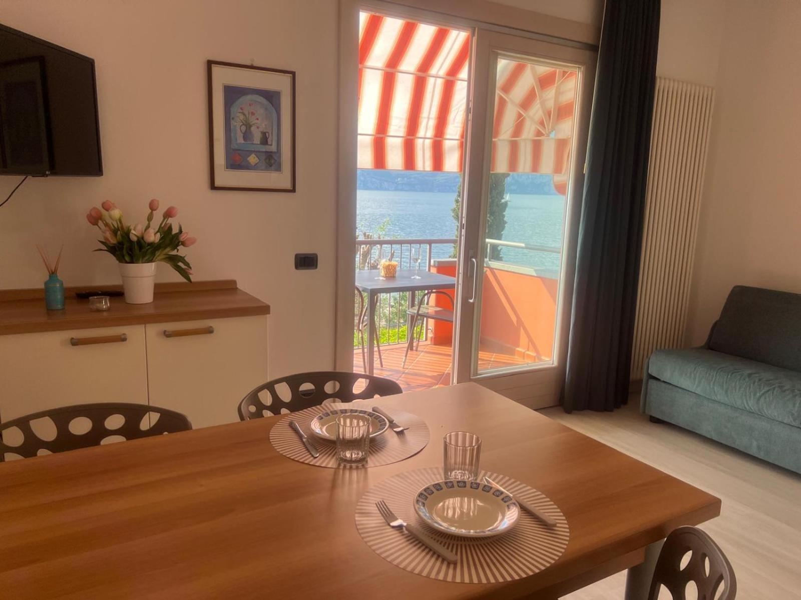 Residence Villa Al Lido Бренцоне-суль-Гарда Экстерьер фото