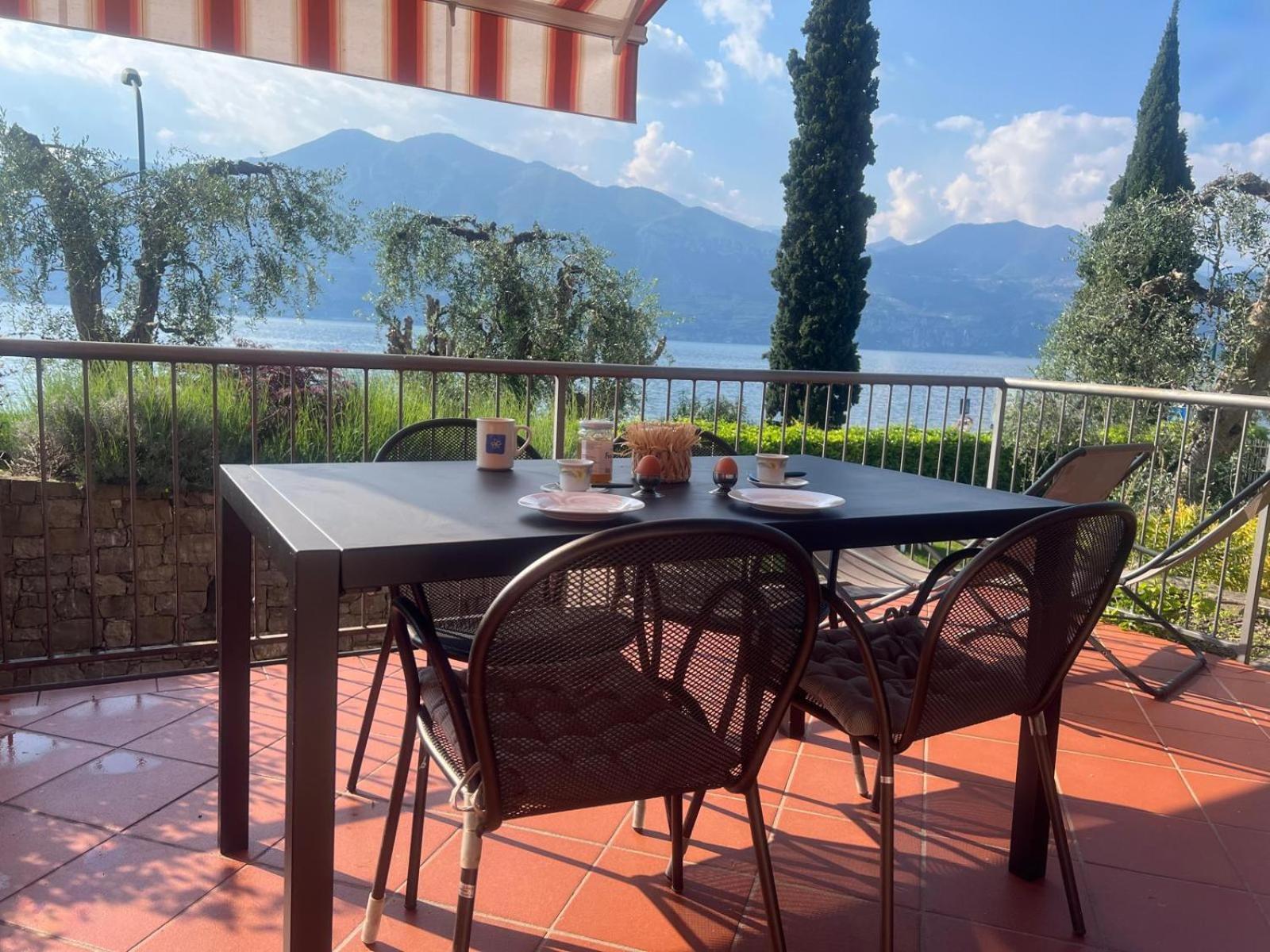 Residence Villa Al Lido Бренцоне-суль-Гарда Экстерьер фото