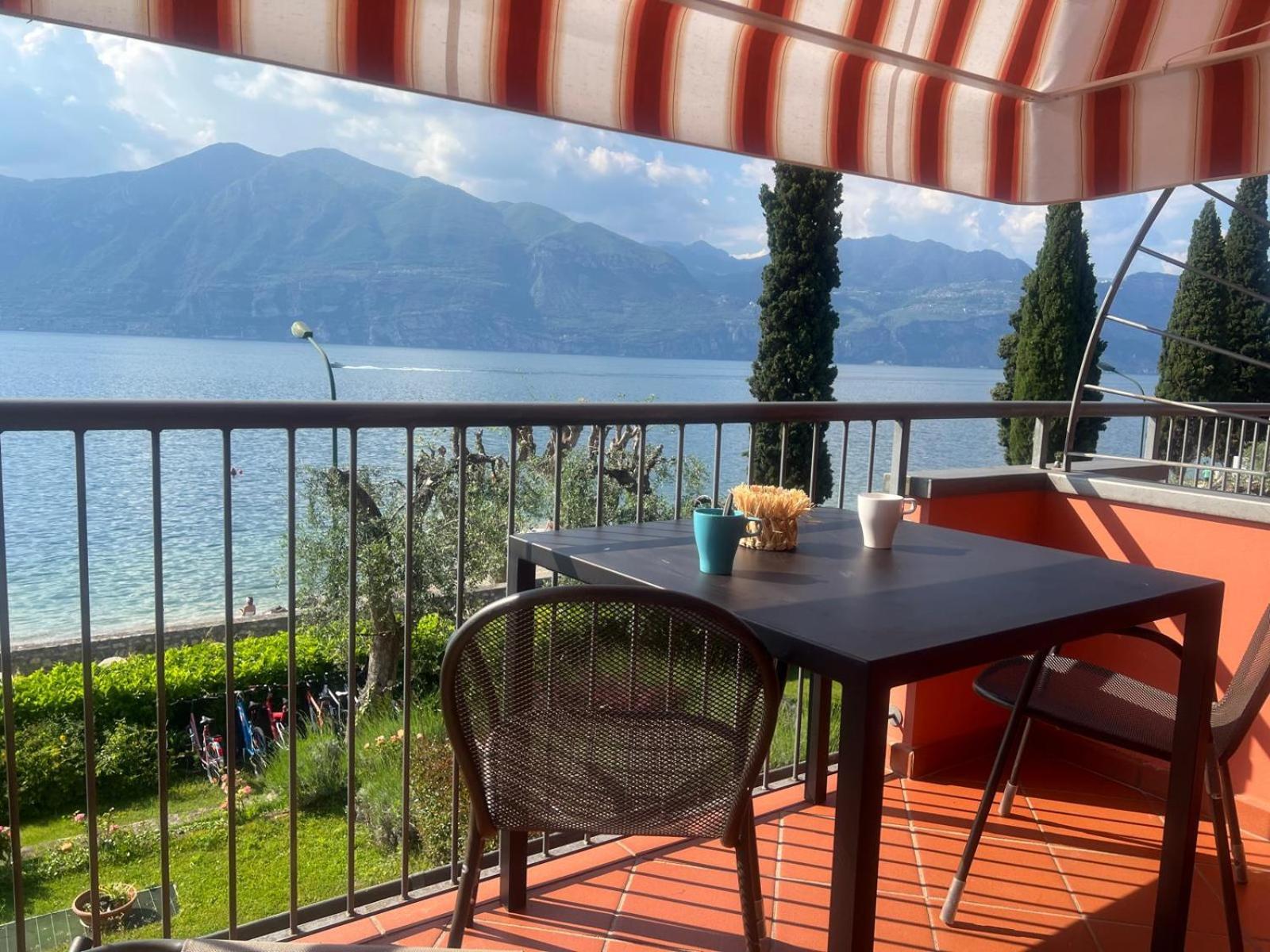 Residence Villa Al Lido Бренцоне-суль-Гарда Экстерьер фото