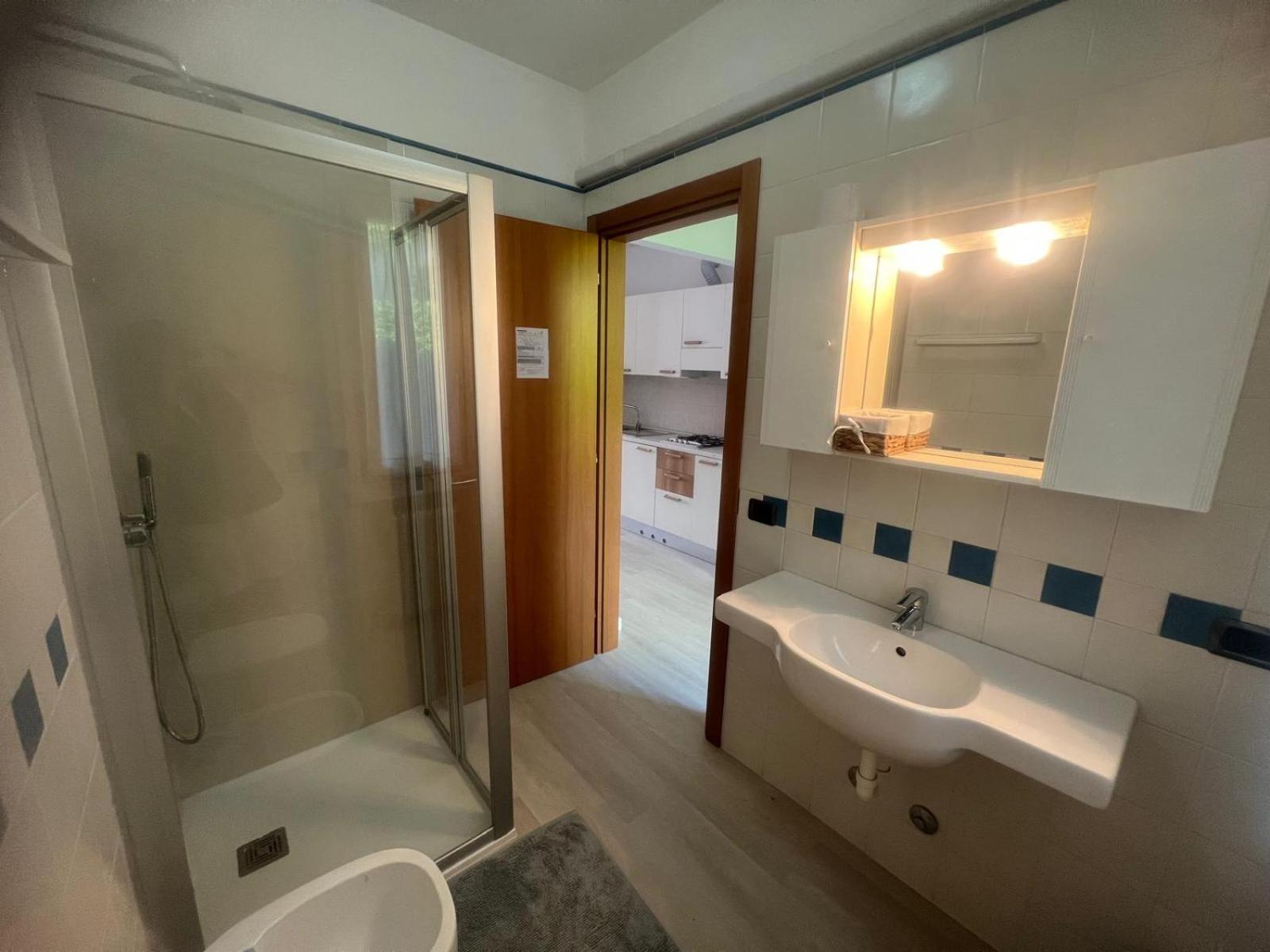 Residence Villa Al Lido Бренцоне-суль-Гарда Экстерьер фото